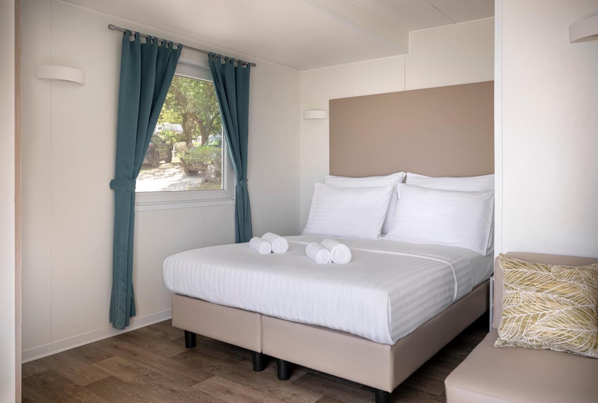 Maistra Camping Valkanela Mobile Homes Funtana Ruang foto