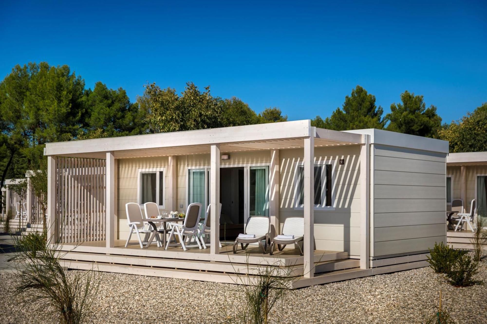Maistra Camping Valkanela Mobile Homes Funtana Bagian luar foto